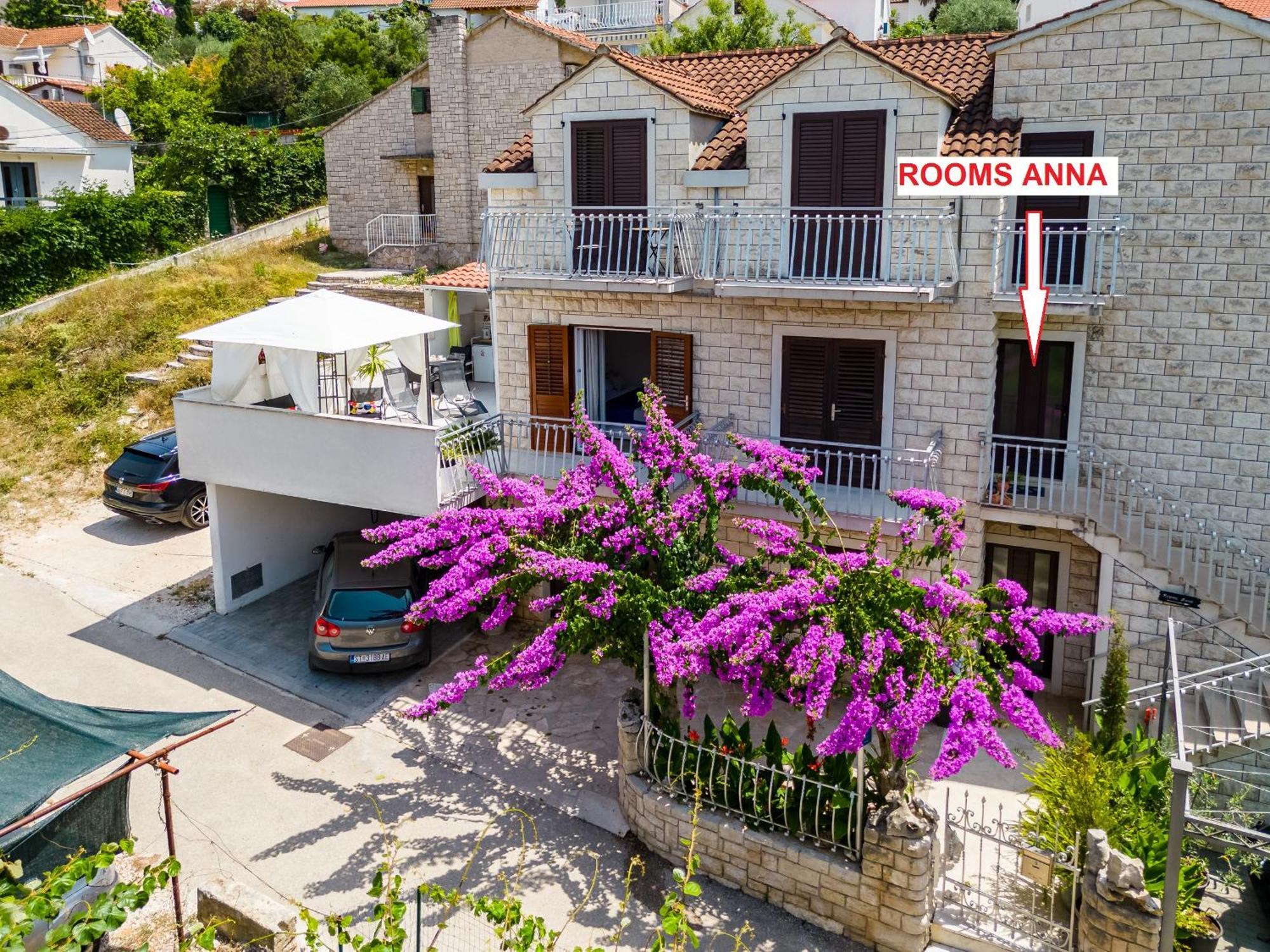 Rooms Anna Milna  Εξωτερικό φωτογραφία