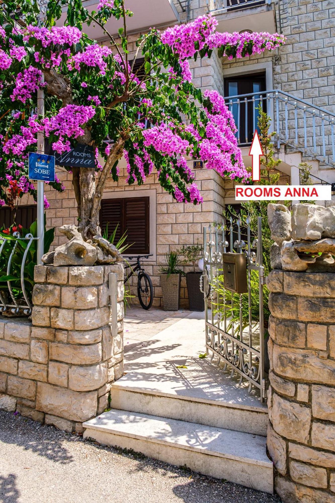 Rooms Anna Milna  Εξωτερικό φωτογραφία