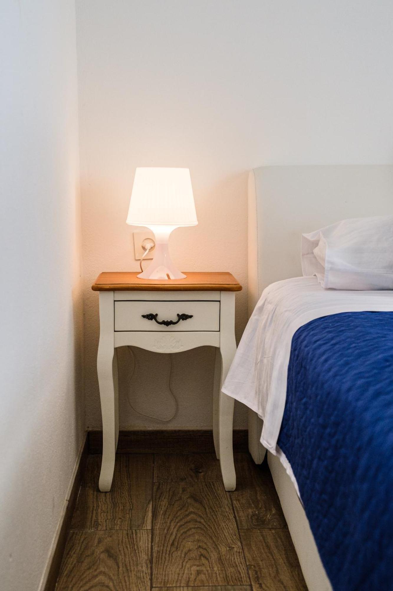 Rooms Anna Milna  Εξωτερικό φωτογραφία