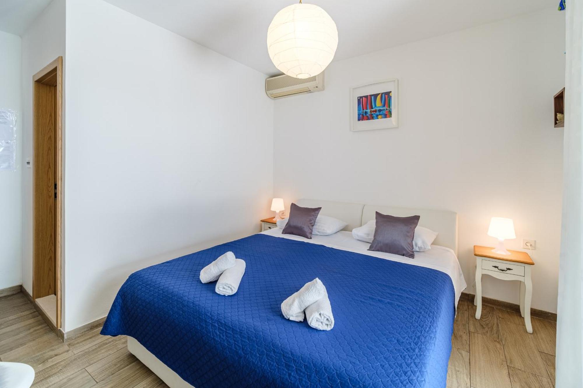 Rooms Anna Milna  Εξωτερικό φωτογραφία